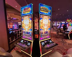 Filipino player selecting a slot game on lucky 7 mobile interface